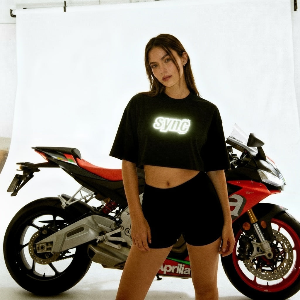 "SYNC V1" WOMEN'S CROP TOP TEE, BLACK REFLECTIVE | SHAKA WEAR